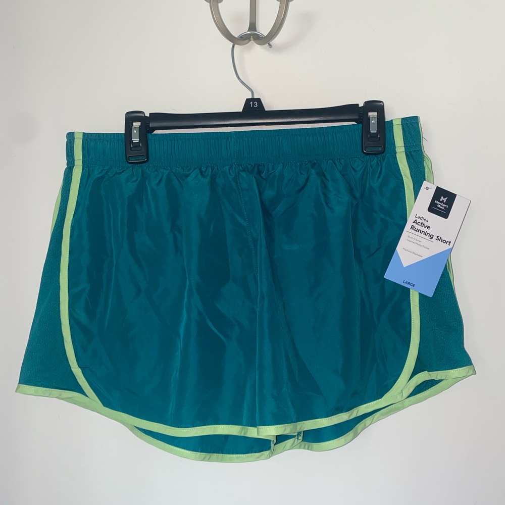Running shorts